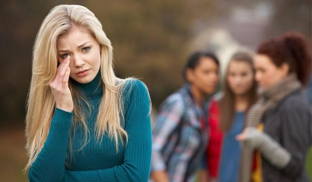 فشارهای اجتماعی و فرهنگی